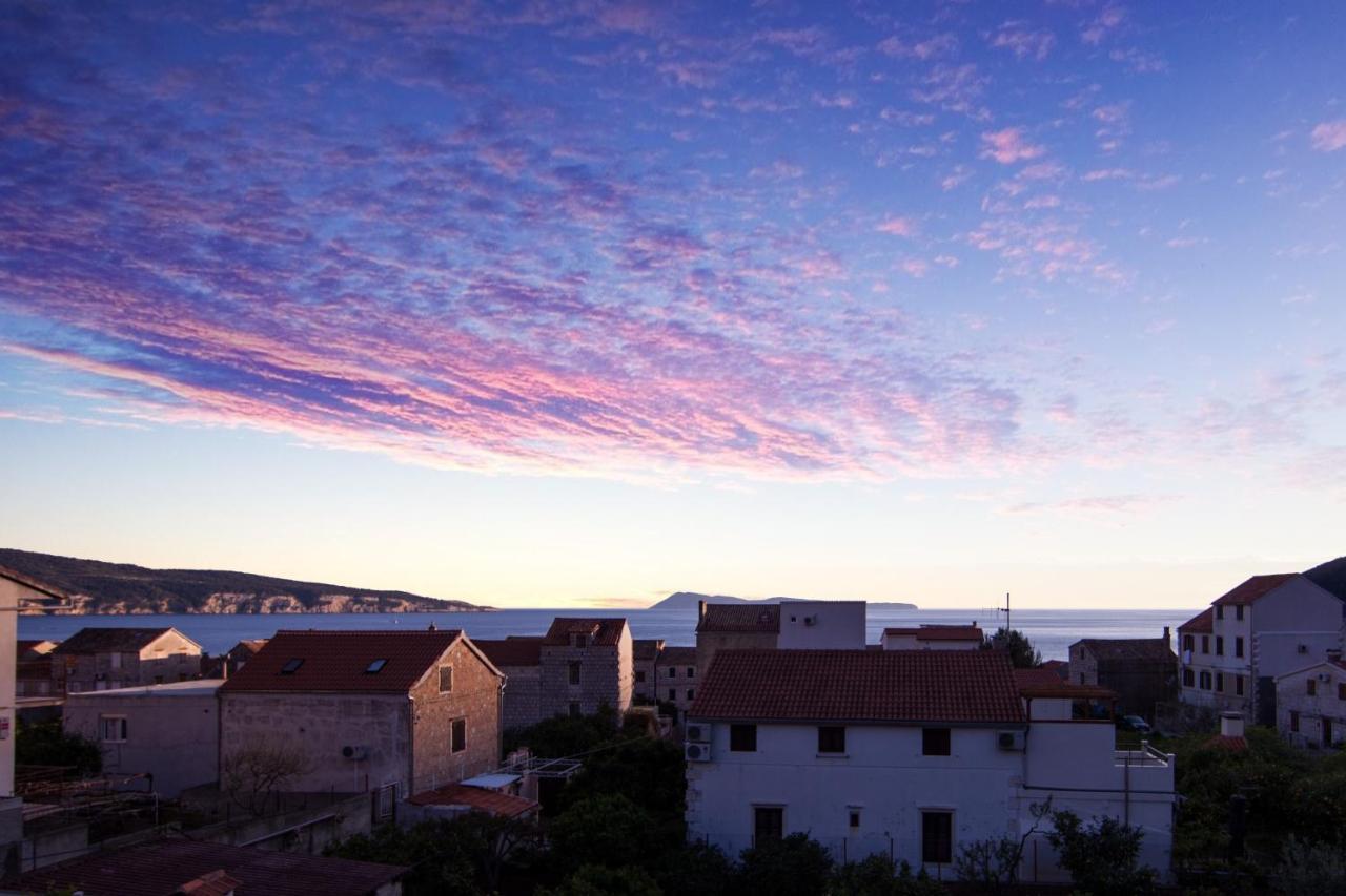 Villa Kamenica Komiža Pokoj fotografie