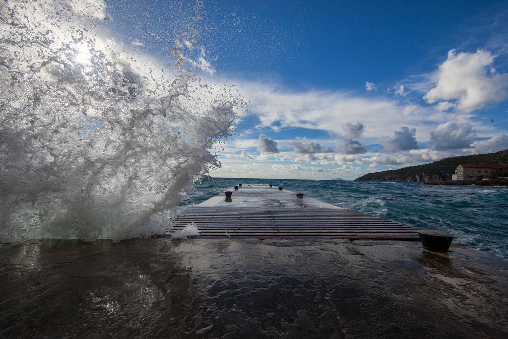 Villa Kamenica Komiža Pokoj fotografie
