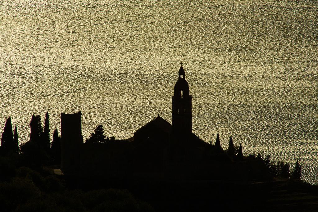 Villa Kamenica Komiža Pokoj fotografie