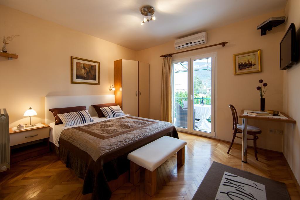 Villa Kamenica Komiža Pokoj fotografie
