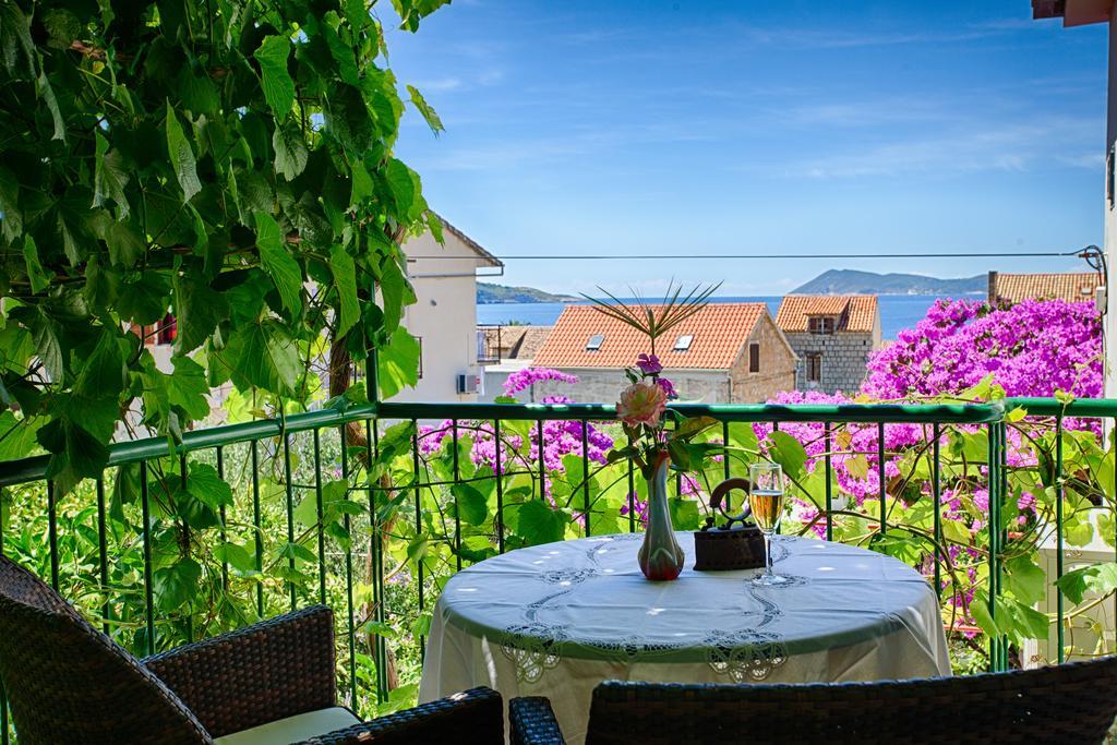 Villa Kamenica Komiža Pokoj fotografie